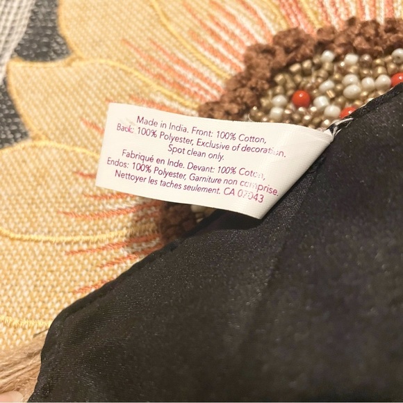 Harvest Moon Table Runner Decor with Sunflower and Pumpkin Design - Picture 11 of 16